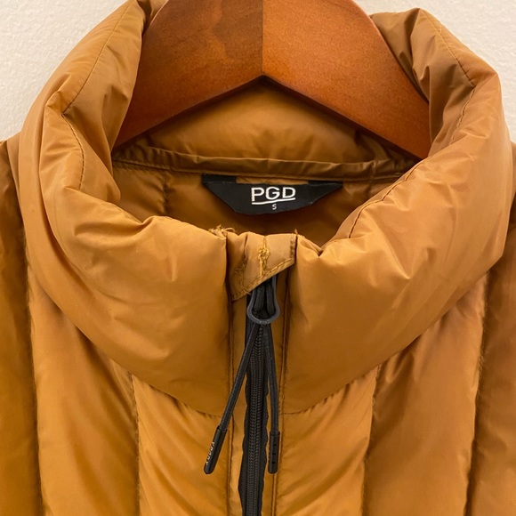 Duck down vest - Picture 2 of 9